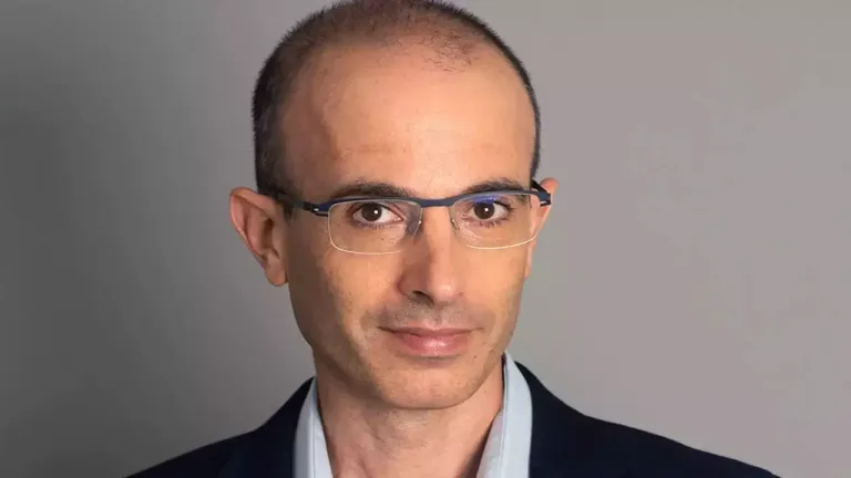 Renowned Author Yuval Noah Harari Urges Humanity to Reject the ‘Competition of Suffering’ in Israel-Palestine Conflict