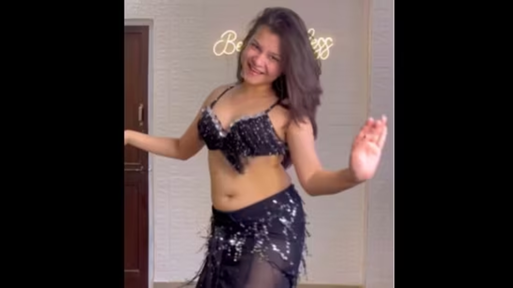 filmiii-Viral: Belly Dance to Shreya Ghoshal's 'Latoo' Leaves Viewers Speechless